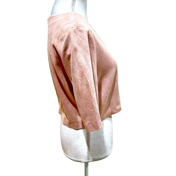 Bishop + Young blush faux suede Boxy Crop short sleeve top size small - Picture 6 of 9